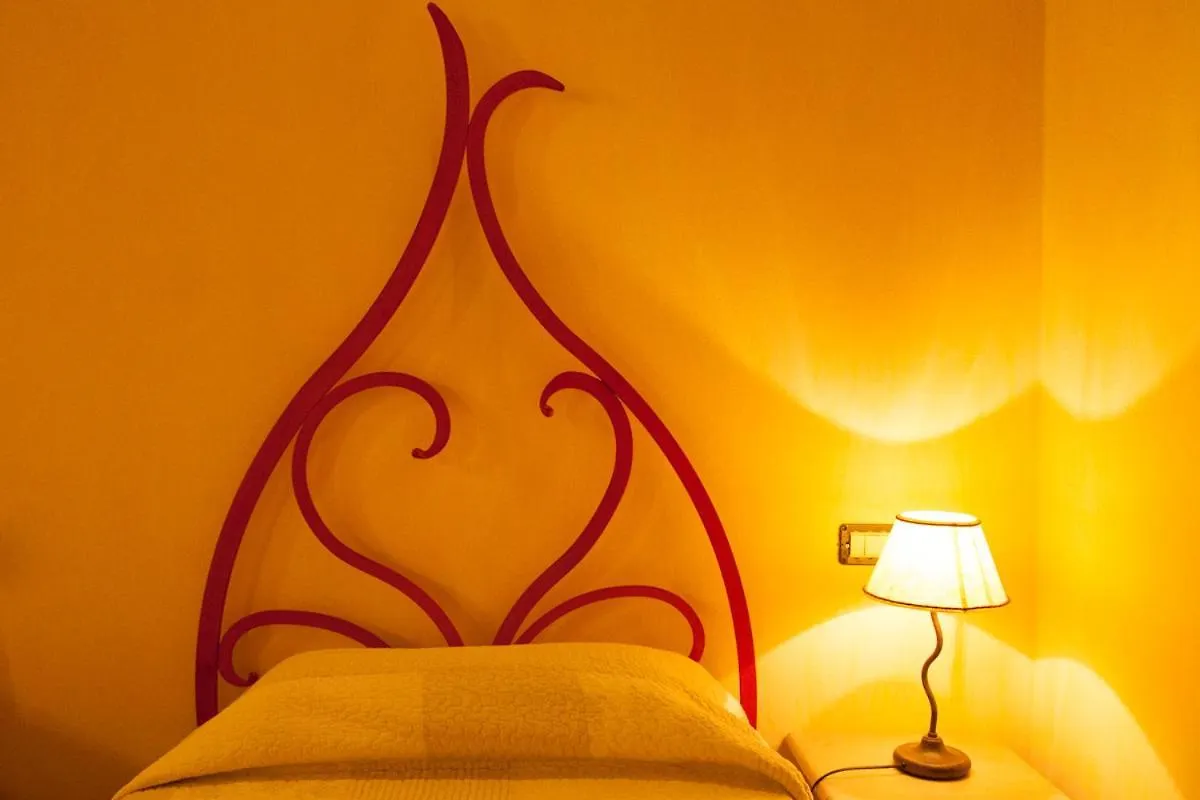 I Quattro Elementi Bed and Breakfast Volterra 0*,